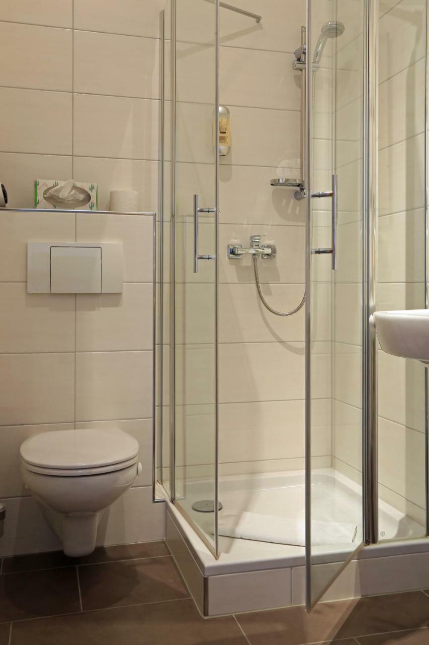 Weinstube Schwalbennest Hotel Karlstadt Kültér fotó